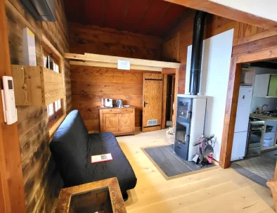 Pièce à vivre du chalet