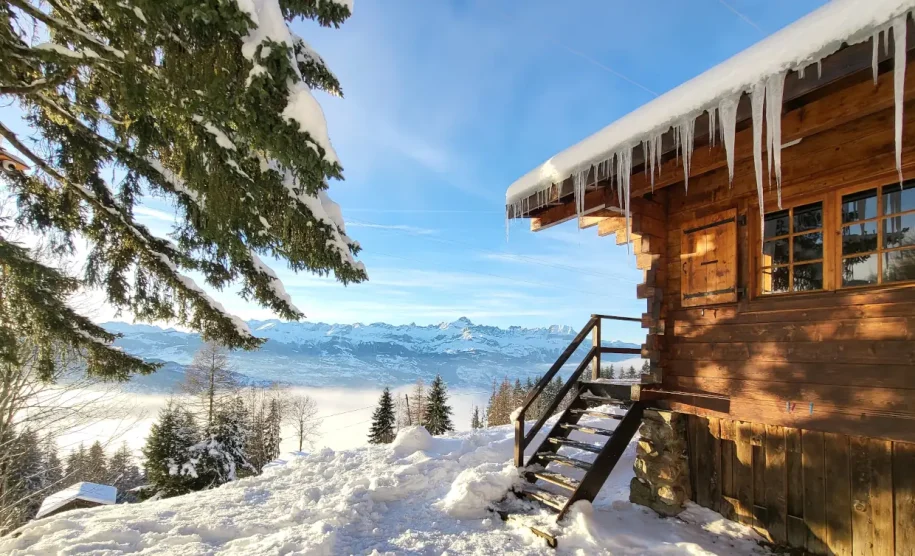 Vue du chalet, l'hiver